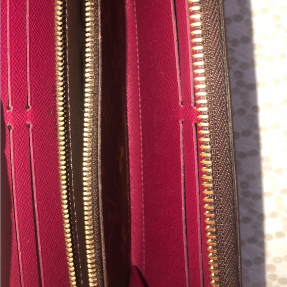 Louis Vuitton Monogram Wallet - Picture 5 of 10